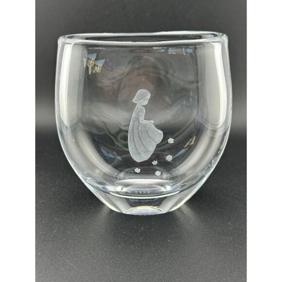 Orrefors Sweden Fan Vase Signed Sven Palmquist- Girl w/ Flowers- Etched 4.5" - Picture 2 of 10